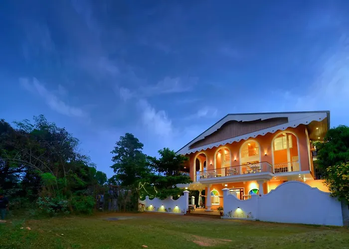 Treehouse Vega, A Boutique Hotel