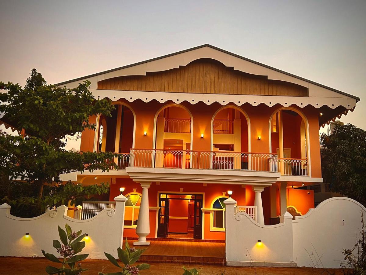 Treehouse Vega, A Boutique 4*